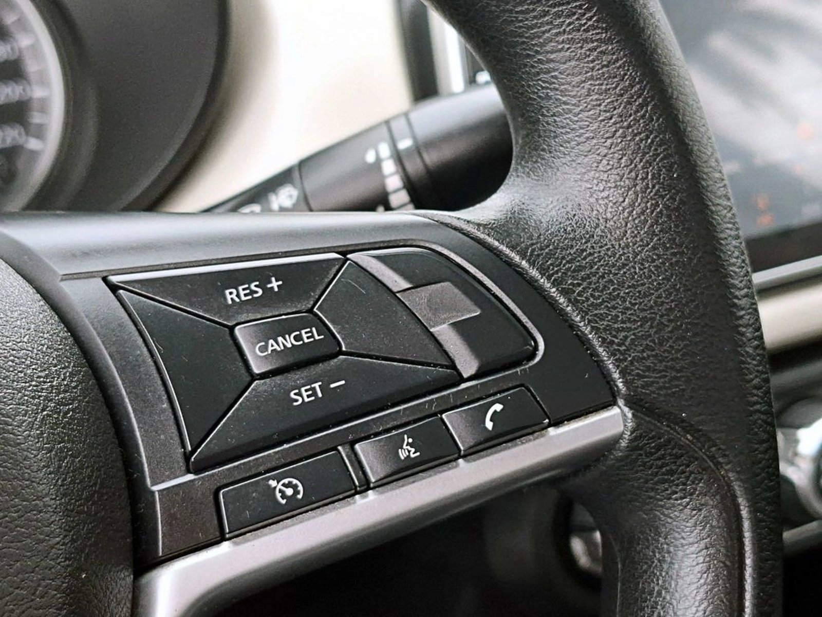 Nissan VERSA 1.6 ADVANCE  CVT AT 4P 2022 - Imagen 12 de 14