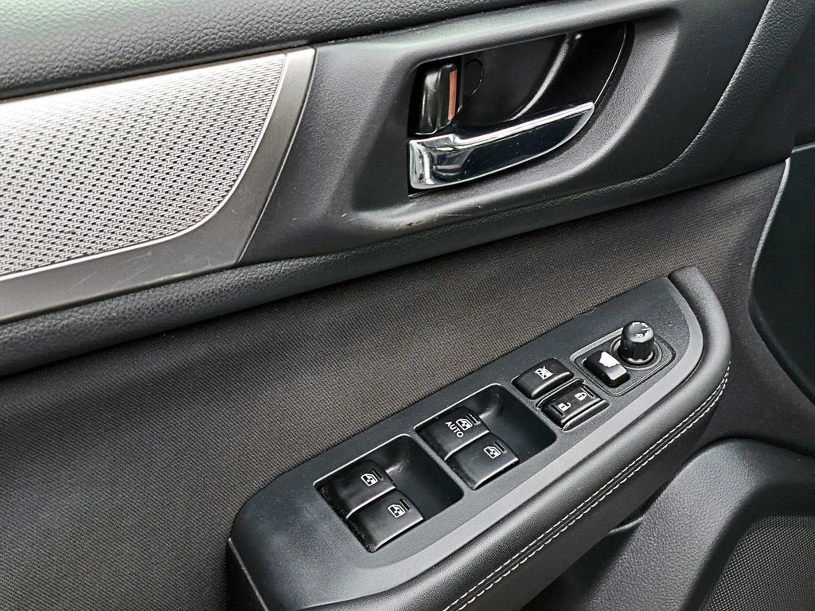 SUBARU OUTBACK 2.5 AT 4X4 2019 - Imagen 10 de 20