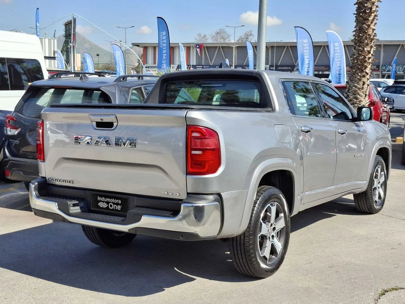 RAM RAMPAGE LARAMIE 4X4 2026 - Imagen 6 de 20