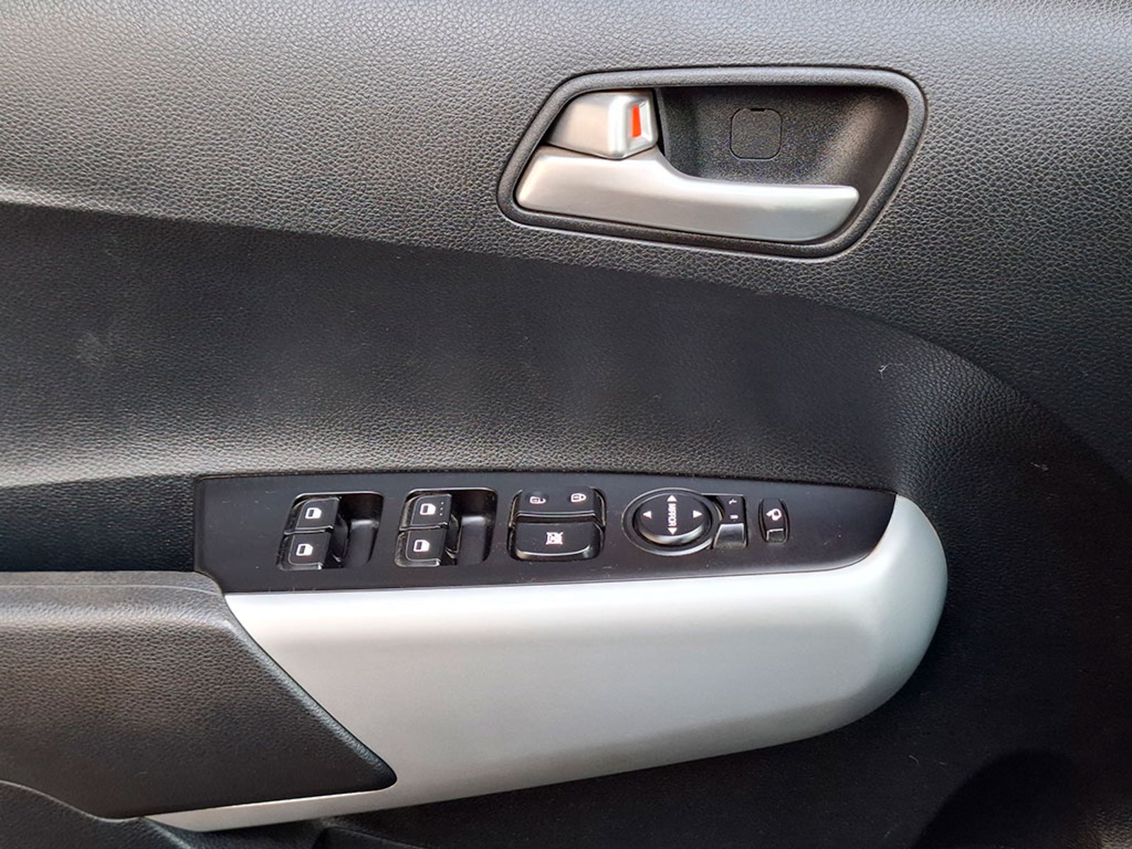 Kia MORNING 1.2 2023 - Imagen 19 de 20