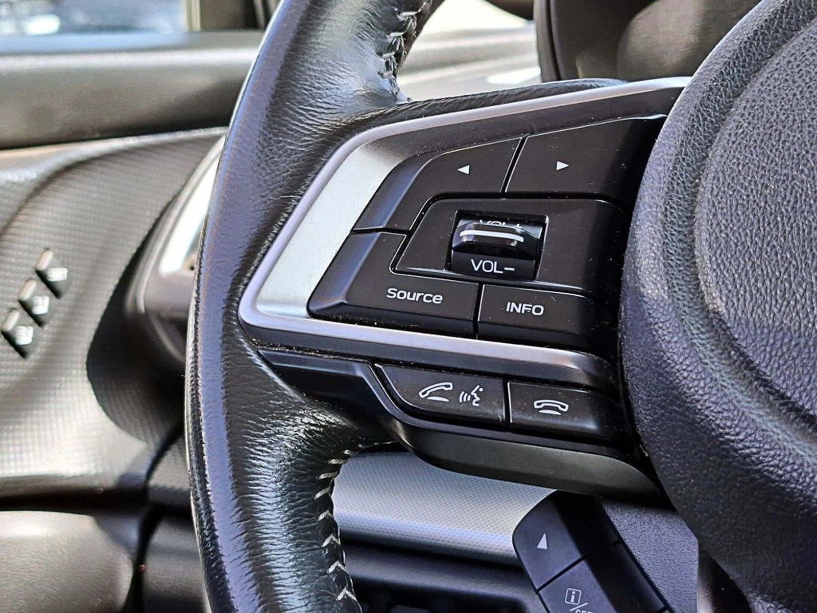 Subaru FORESTER CVT 4X4 2.5  AUT. LIMITED 2020 - Imagen 15 de 19
