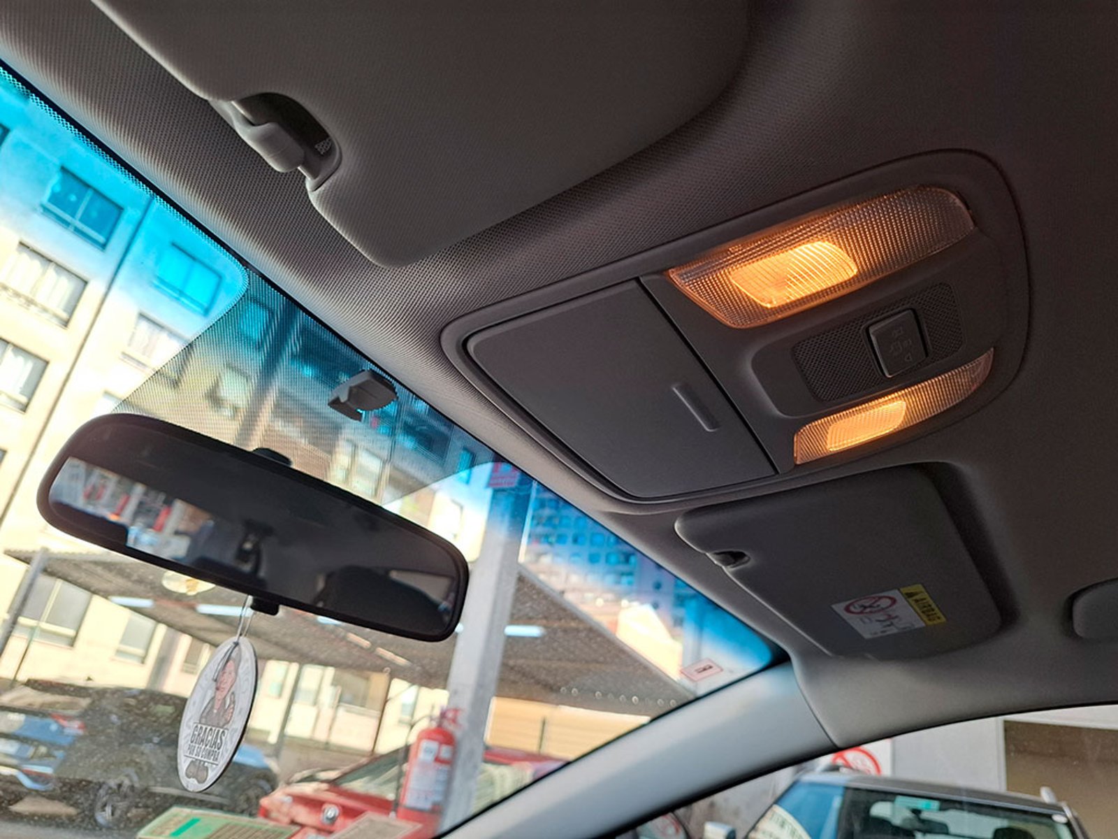KIA SPORTAGE LX 2.0L GSL 6MT 2WD 2021 - Imagen 18 de 20