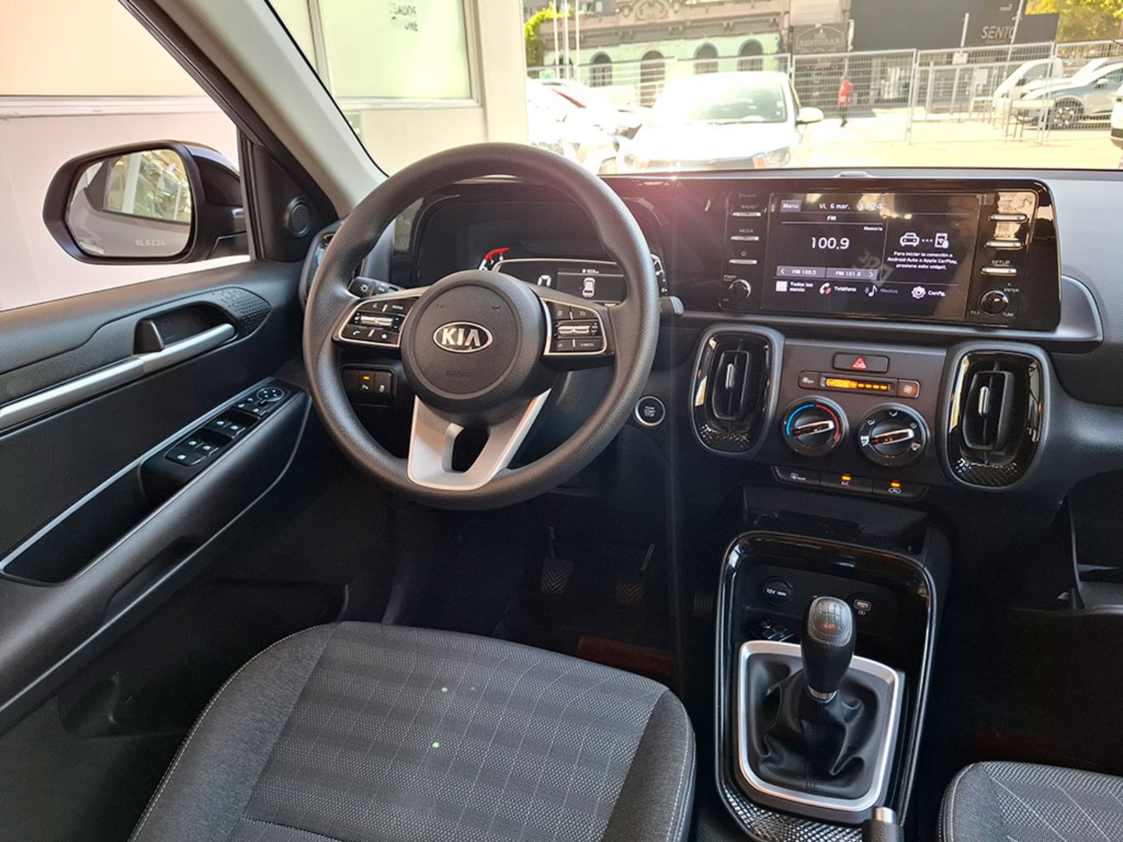 KIA SONET EX 1.5L 6MT FULL 2022 - Imagen 10 de 20