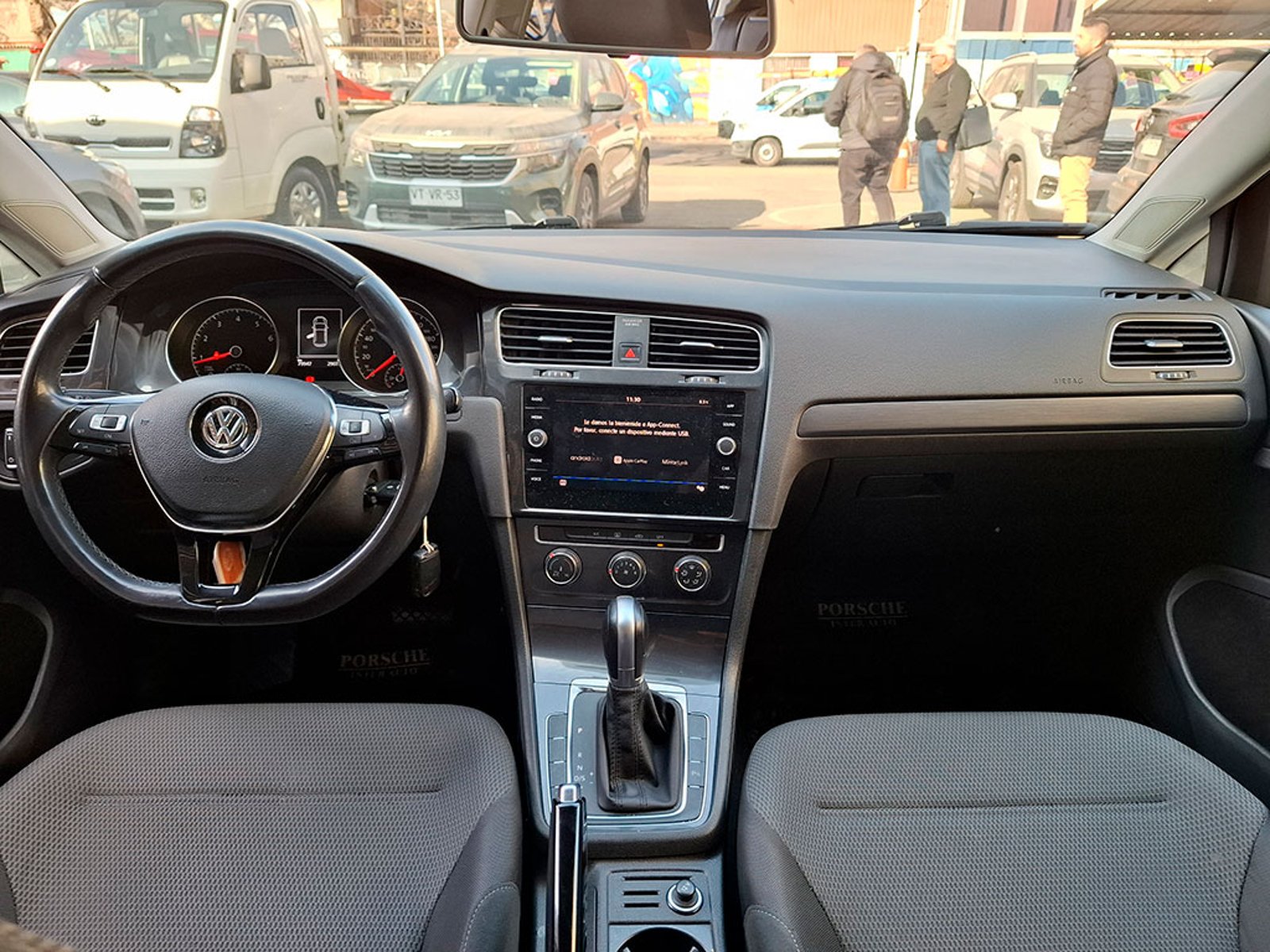 VOLKSWAGEN GOLF 1.6 AUT 2018 - Imagen 9 de 20