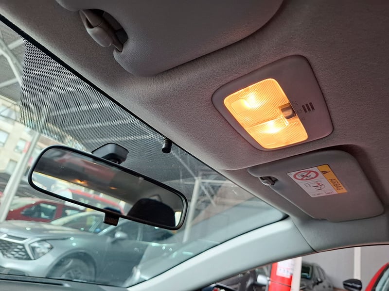 Toyota YARIS SEDAN 1.5 XLI C 2022 - Imagen 17 de 20