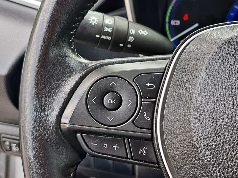 Toyota COROLLA HYBRID 1.8  CVT AT 4P 2022 - Imagen 14 de 18