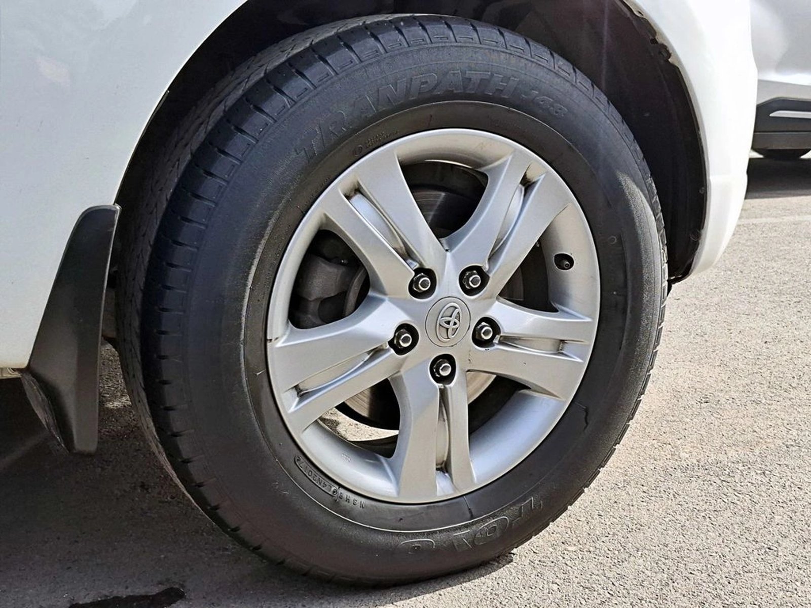 TOYOTA RUSH 1.5  AT 2018 - Imagen 5 de 17