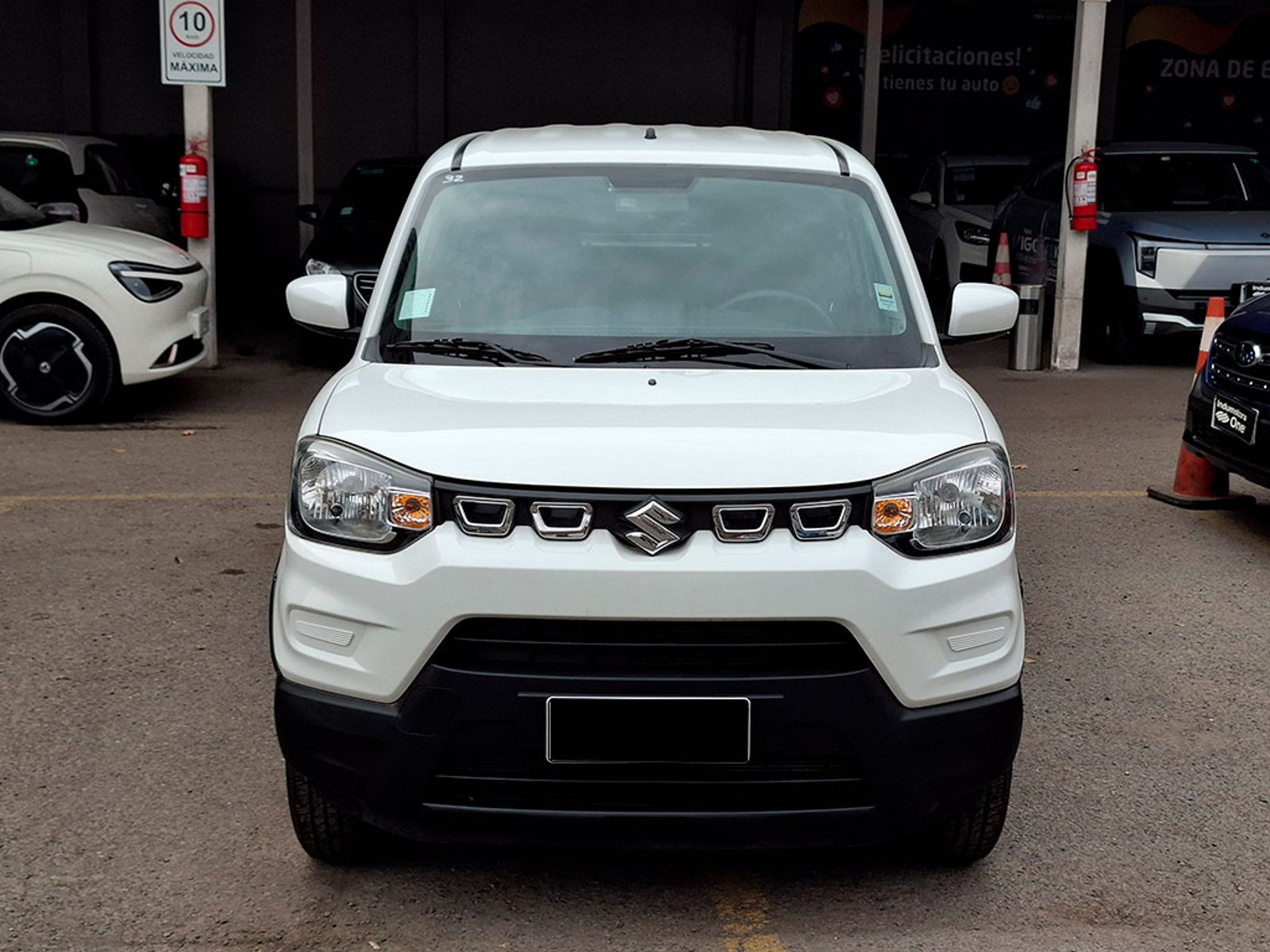 Suzuki S-PRESSO 1.0 GLX 2023 - Foto 2 de 20