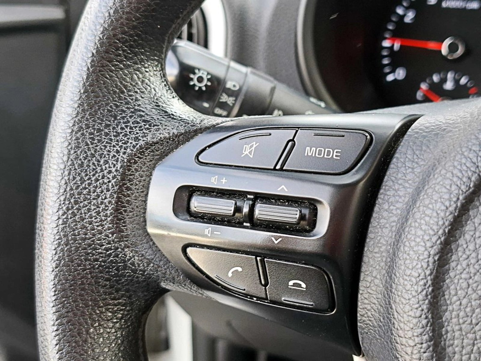KIA MORNING 1.2  5P 2022 - Imagen 14 de 19