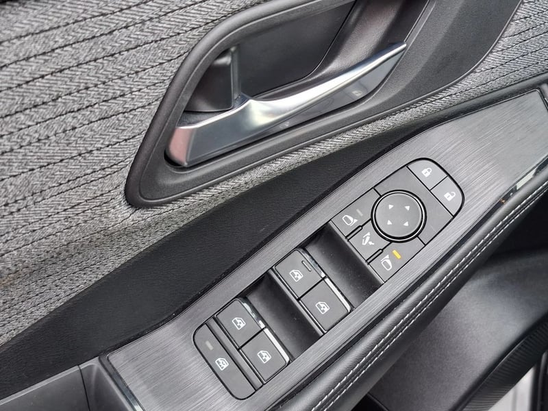 Nissan X-TRAIL 4X2 7P CVT 2.5 2024 - Imagen 9 de 17