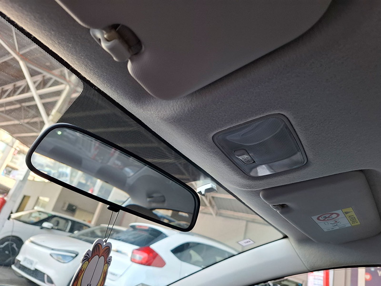 KIA SOLUTO LX 1.4L 5MT AC 2023 - Imagen 17 de 20