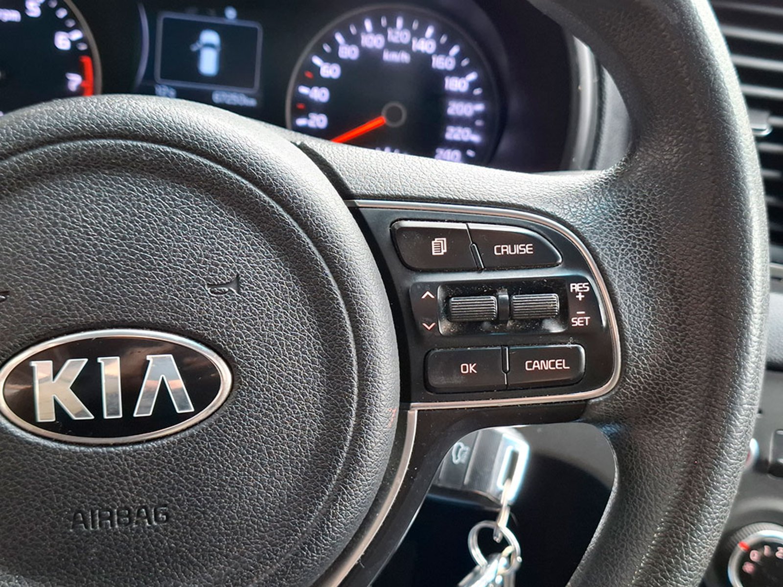Kia SPORTAGE LX 2.0L GSL 6MT 2WD 6AB SPECIAL PACK 2018 - Imagen 12 de 20