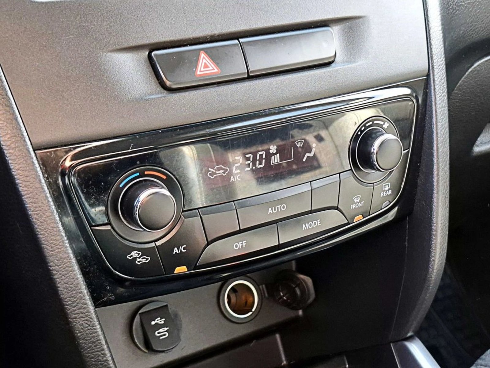 Suzuki VITARA 1.6 G LIMITED 5P AT 4X4 2019 - Imagen 18 de 19
