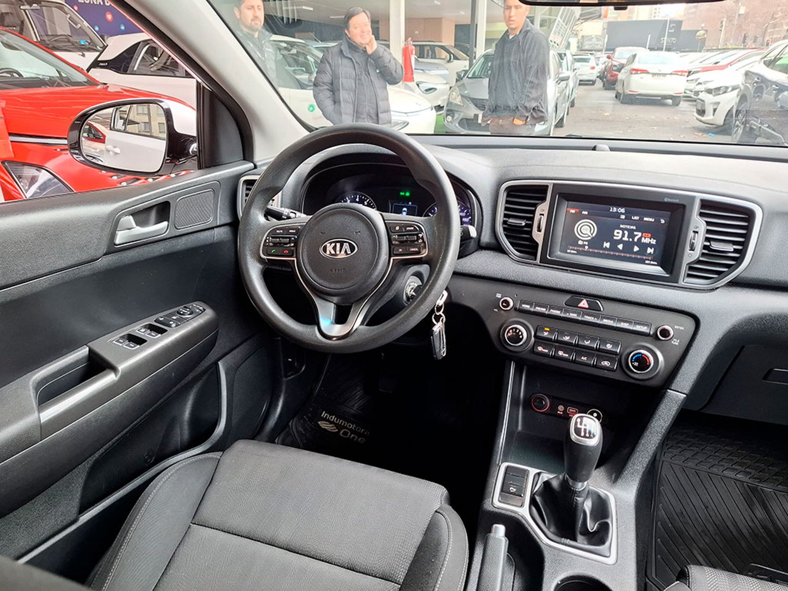 Kia SPORTAGE LX 2.0L GSL 6MT 2WD 6AB SPECIAL PACK 2018 - Imagen 8 de 20