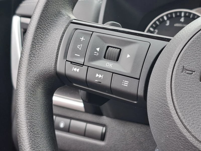 Nissan X-TRAIL 4X2 7P CVT 2.5 2024 - Imagen 13 de 17