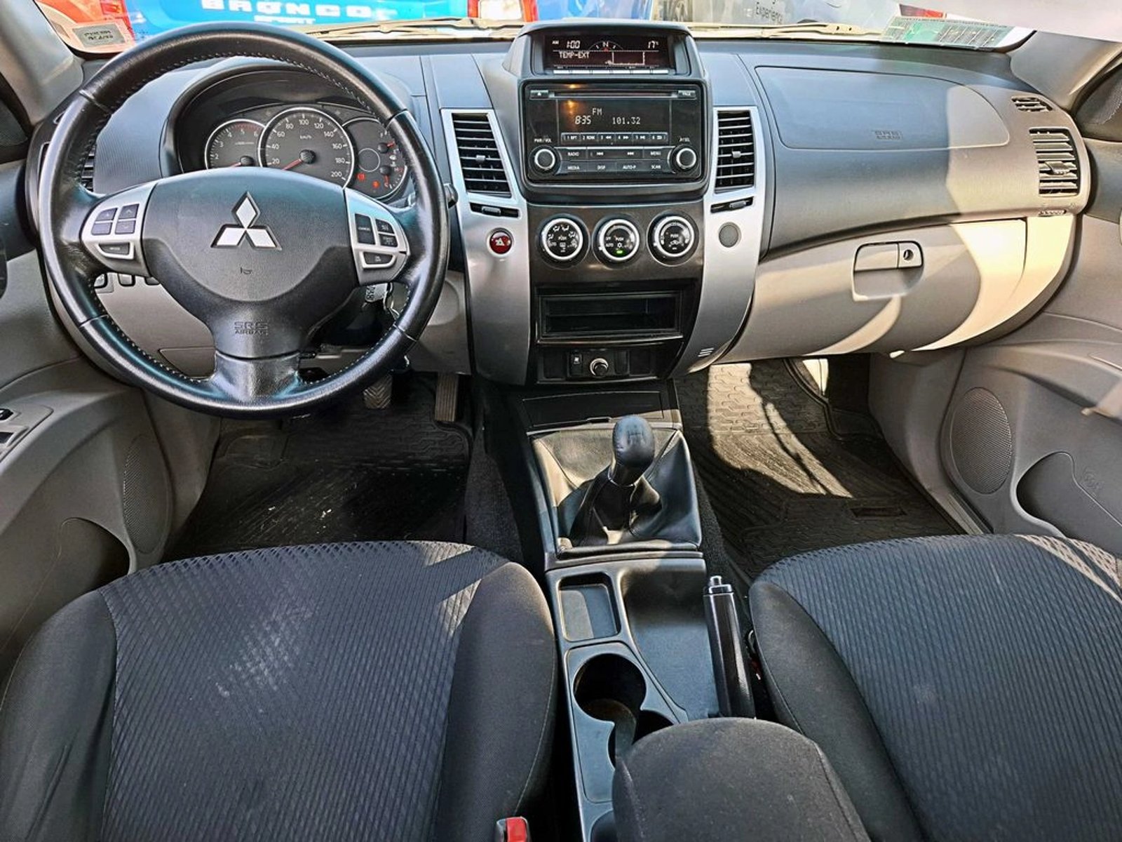 MITSUBISHI MONTERO SPORT 2.5 G2 AT 4X2 DIESEL 2014 - Imagen 12 de 18