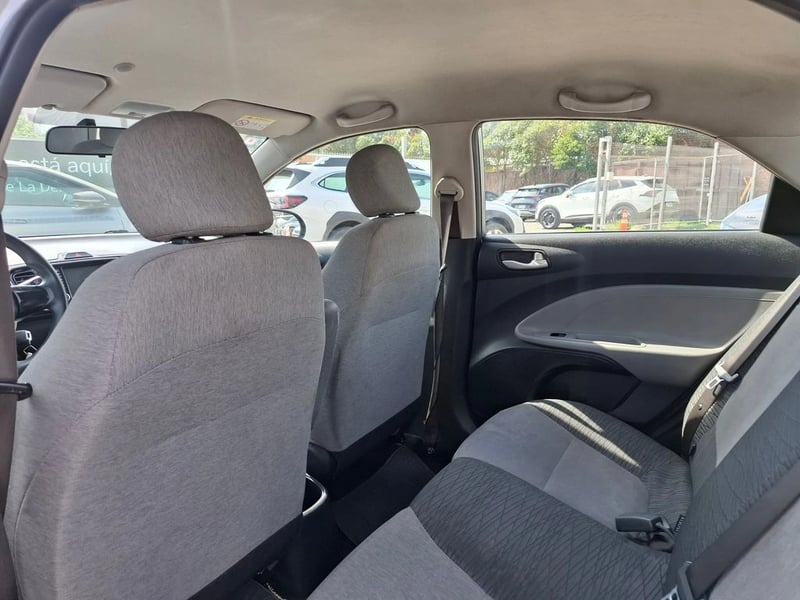 Kia SOLUTO 1.4 2023 - Imagen 11 de 18
