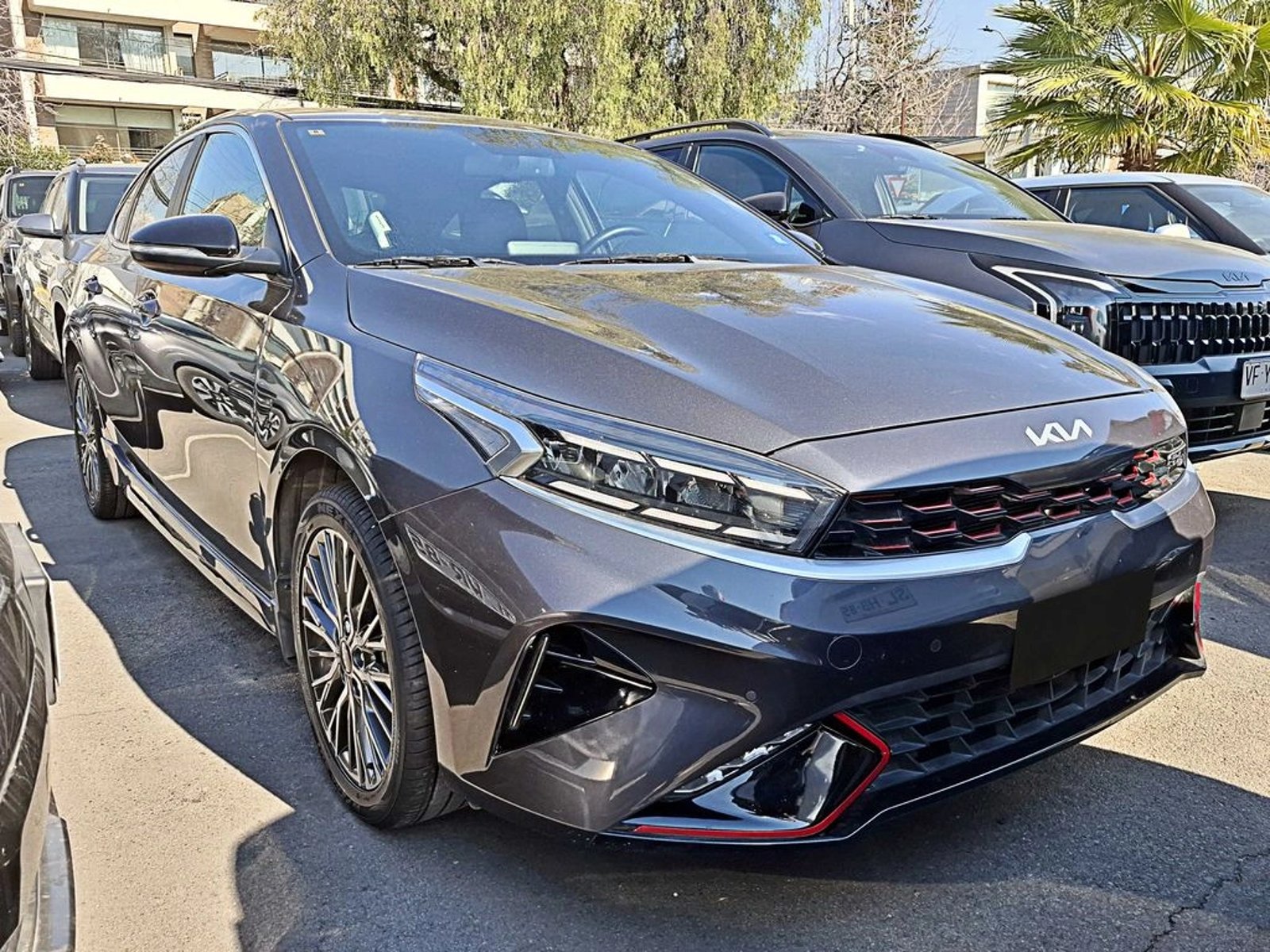 Kia CERATO 5 GT 2022 - Foto 2 de 18