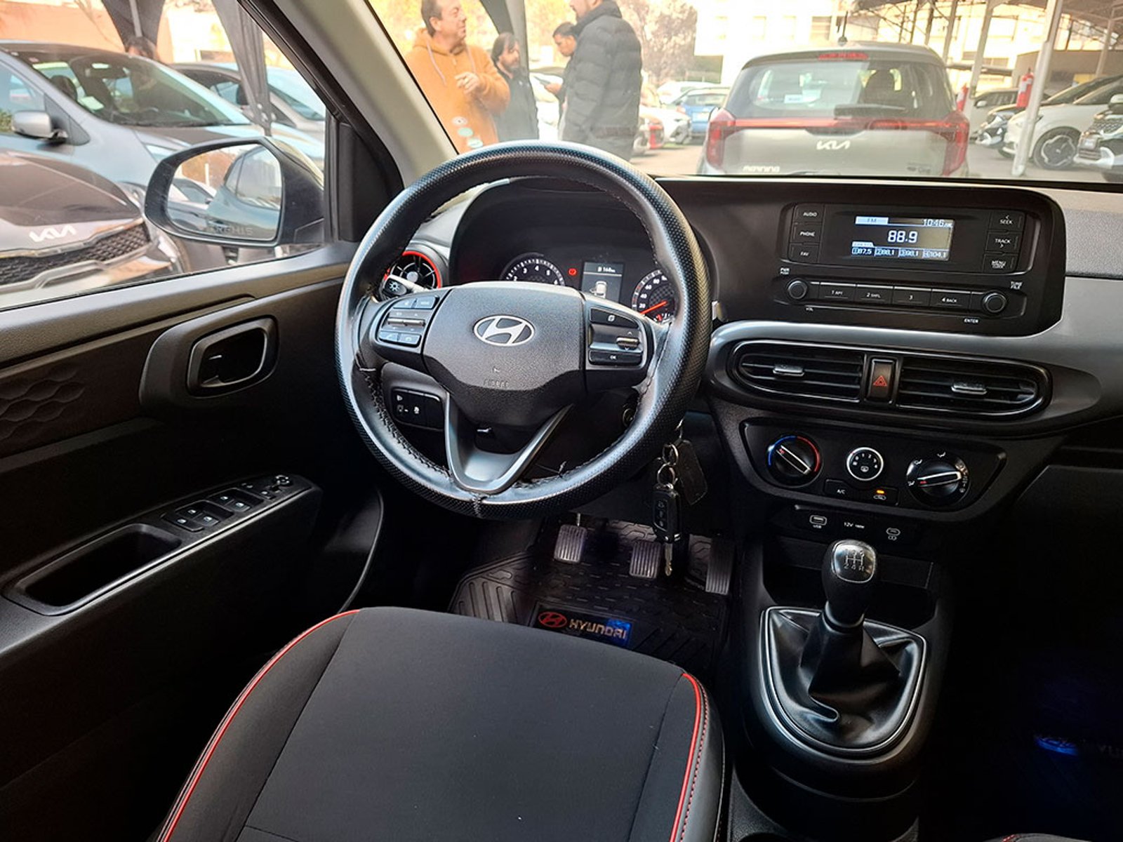 HYUNDAI GRAND I10 AI3 HB 1.0 MT GO FL 2024 - Imagen 8 de 20
