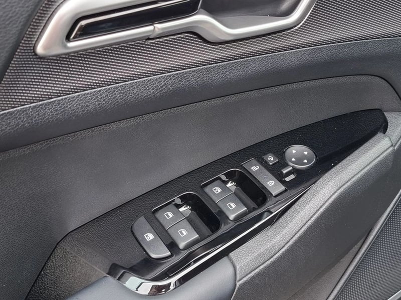 Kia SPORTAGE EX 2.0 AT 2023 - Imagen 9 de 19
