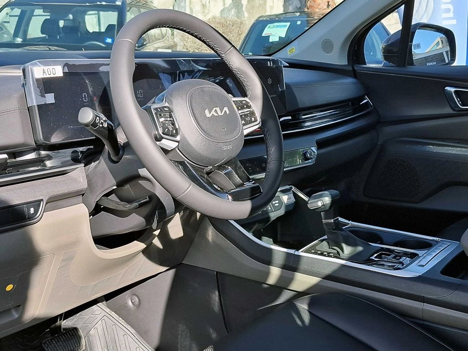 KIA CARNIVAL AT 2025 - Imagen 8 de 16