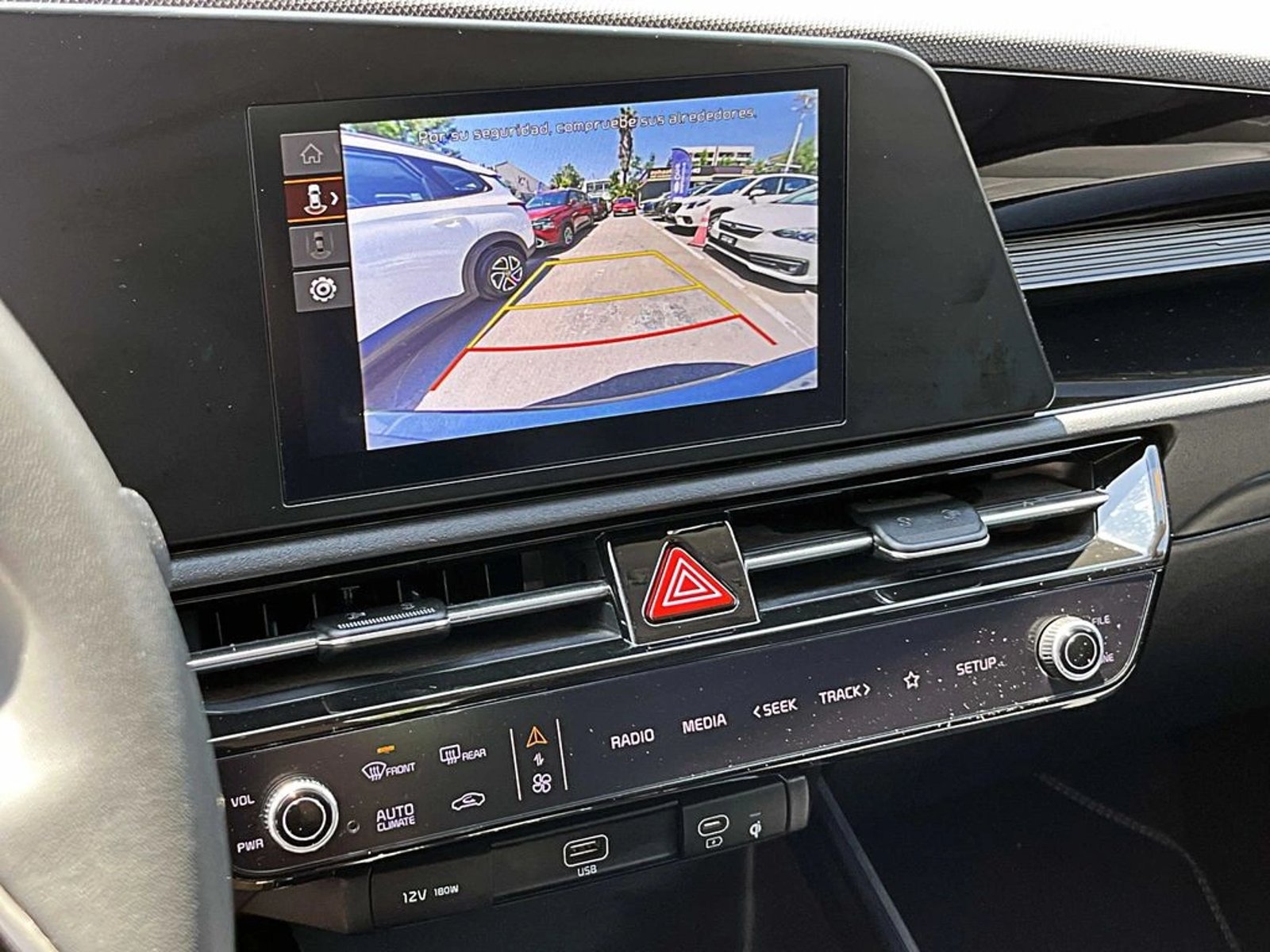 Kia NIRO EV ELECTRICO LX 4X2 AT 5P 2023 - Imagen 14 de 15