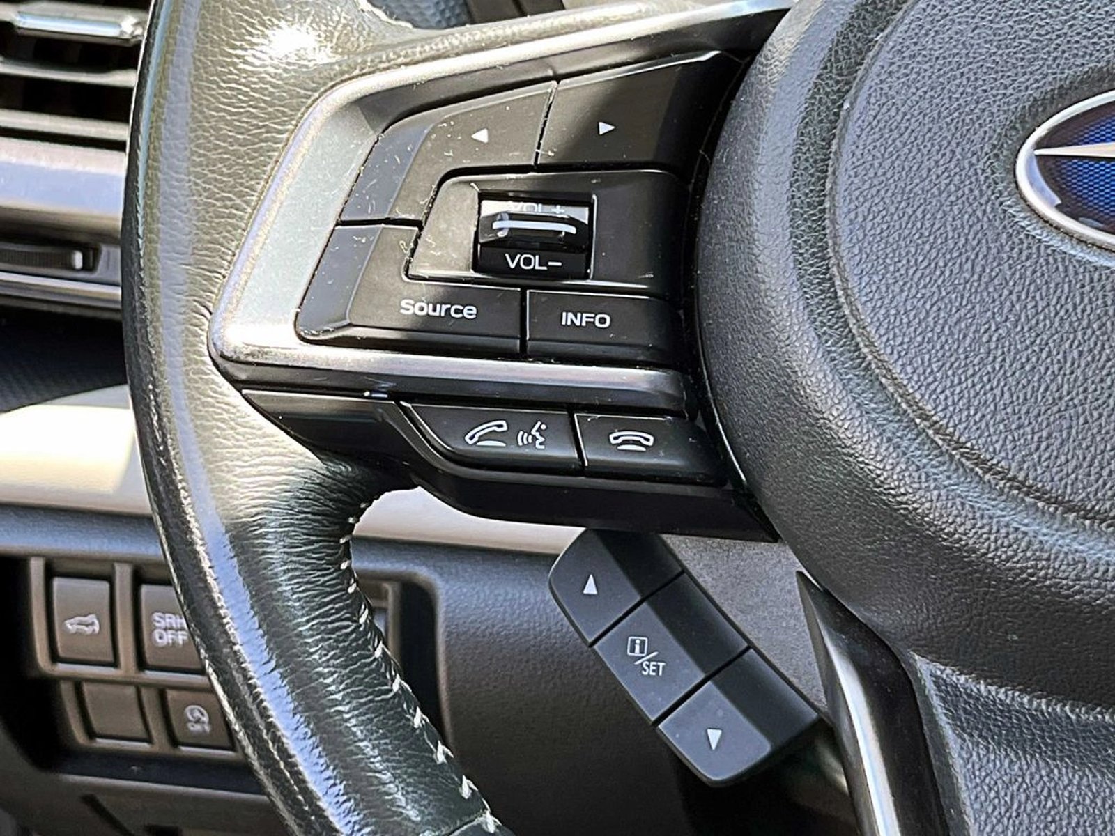 SUBARU FORESTER 2.0I DYNAMIC AWD AT 5P 2023 - Imagen 14 de 19