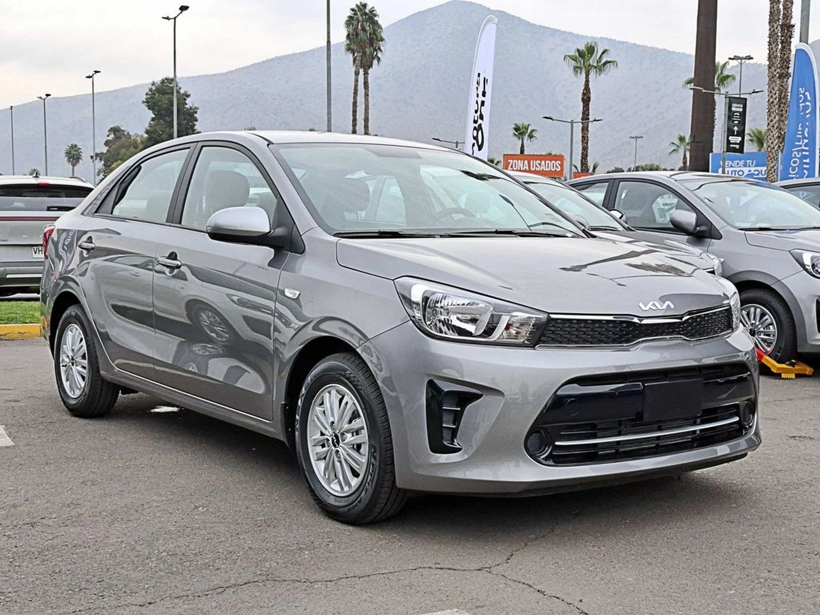 Kia SOLUTO MT 2026 - Foto 3 de 18