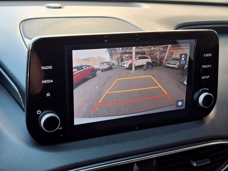Hyundai SANTA FE 2.2 PLUS FL AT CRDI 2024 - Imagen 15 de 20