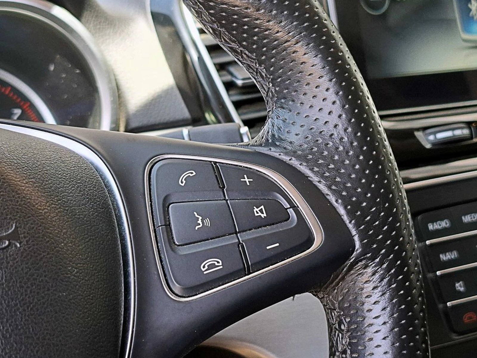 MERCEDES-BENZ GLE 400 SPORT  4-MATIC 2017 - Imagen 19 de 20