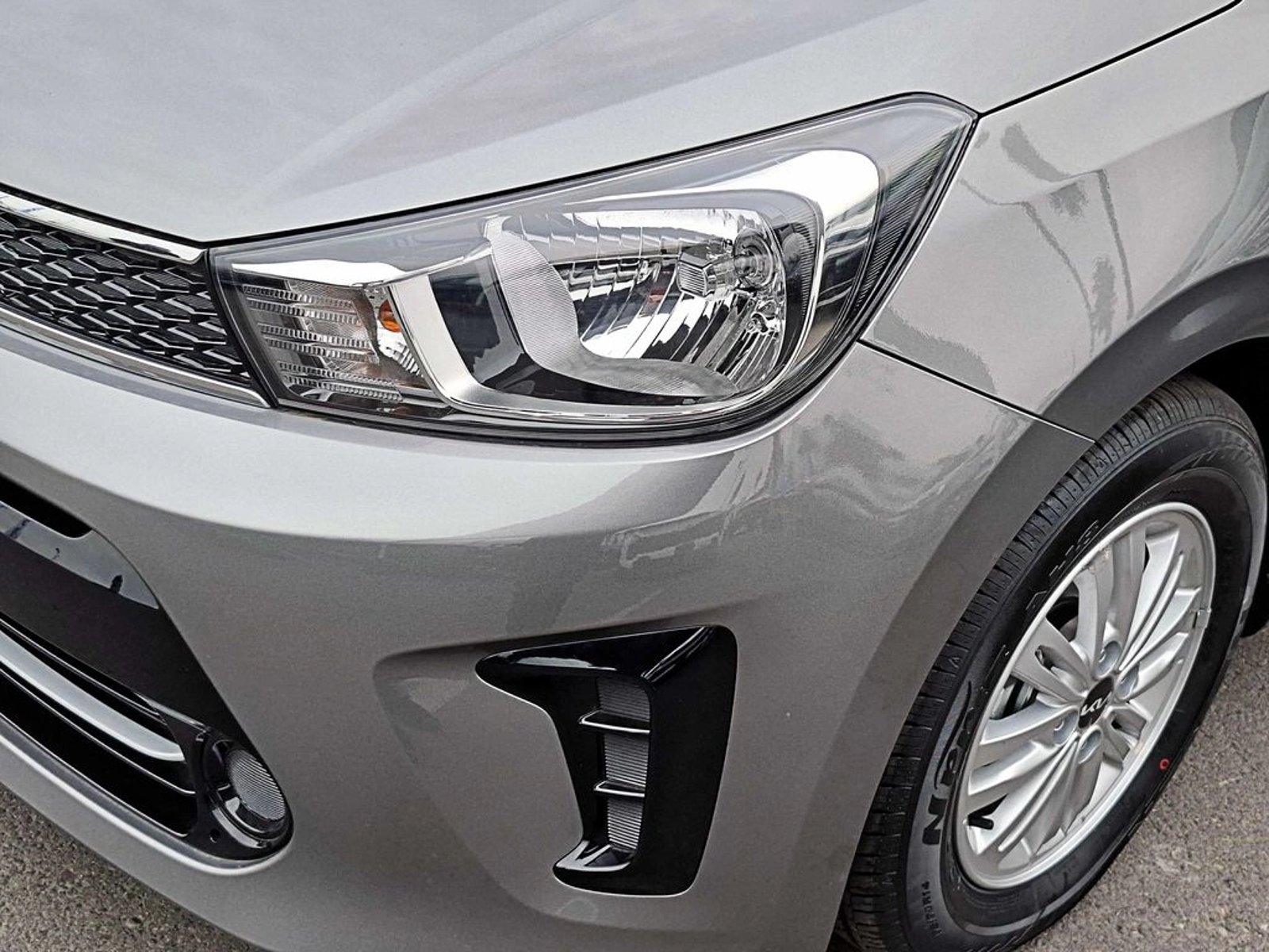 Kia SOLUTO MT 2026 - Imagen 4 de 18