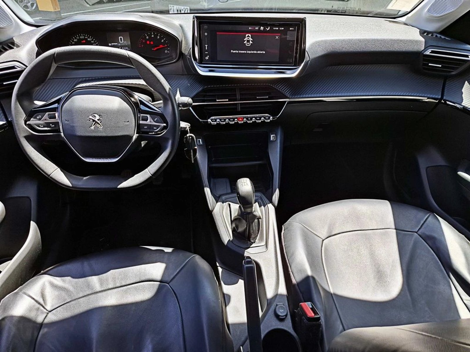 PEUGEOT 208 MT 1.2 2023 - Imagen 12 de 17