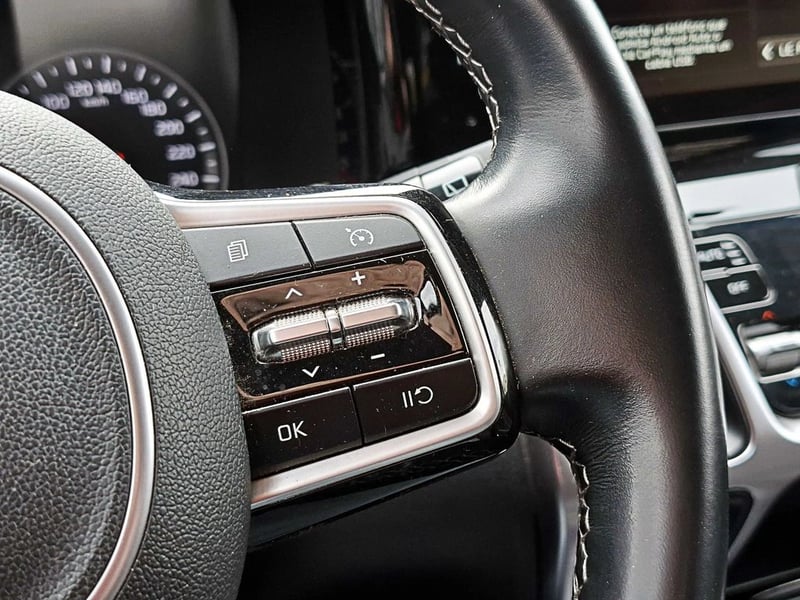 Kia SORENTO 2.5 EX GSL 2WD AT6 5P 2022 - Imagen 16 de 18