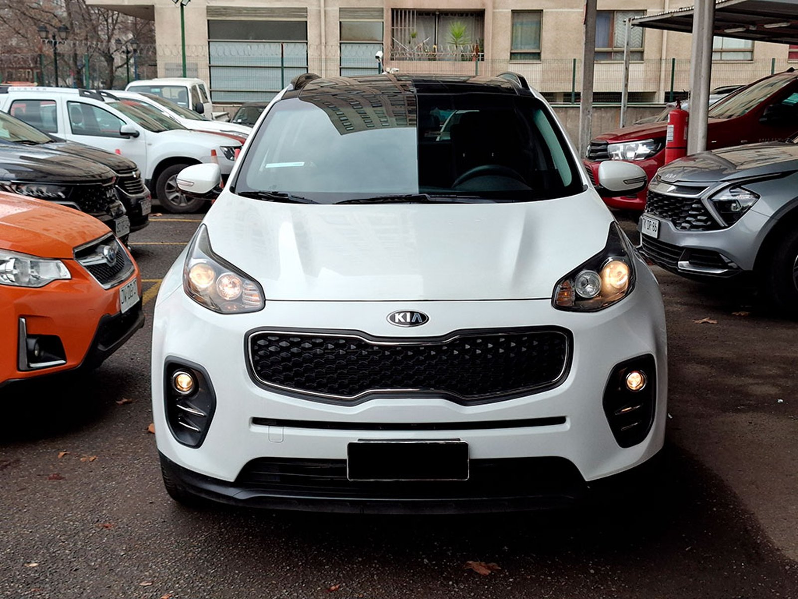 Kia SPORTAGE LX 2.0L GSL 6MT 2WD 6AB SPECIAL PACK 2018 - Foto 2 de 20