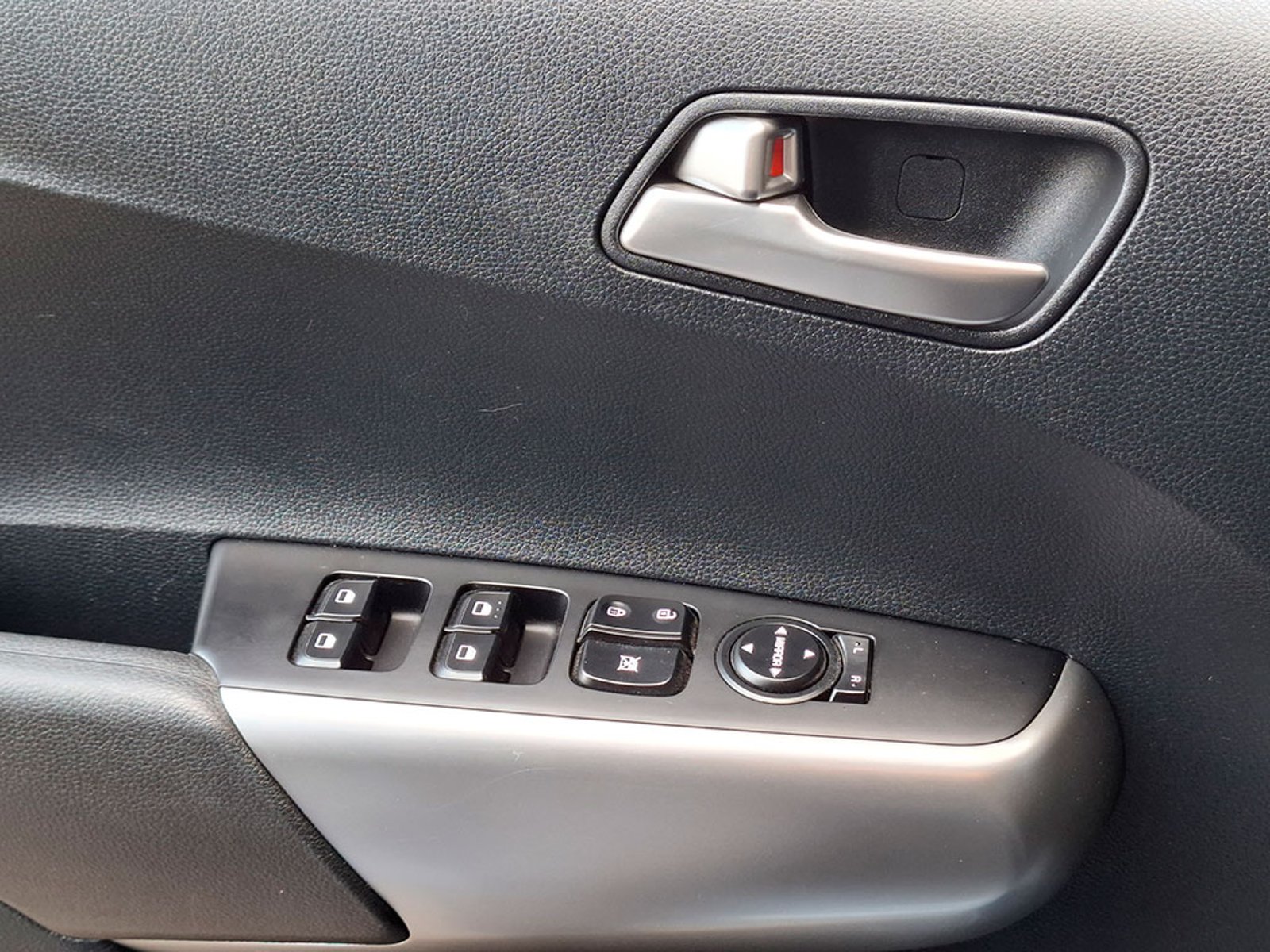 Kia MORNING EX 1.2L 5MT 2025 - Imagen 19 de 20