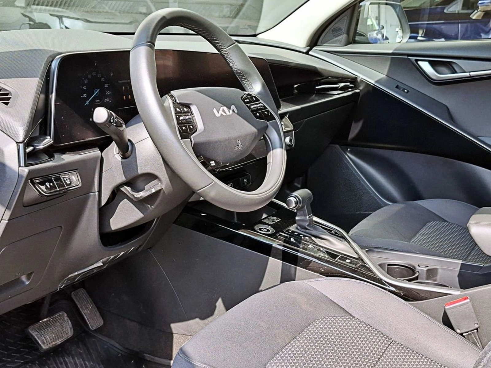 KIA NIRO HEV 1.6 AT 2024 - Imagen 8 de 15