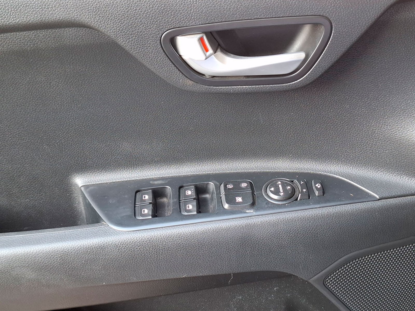 Kia RIO 4 EX 1.4L 6MT CI FULL 2023 - Imagen 19 de 20