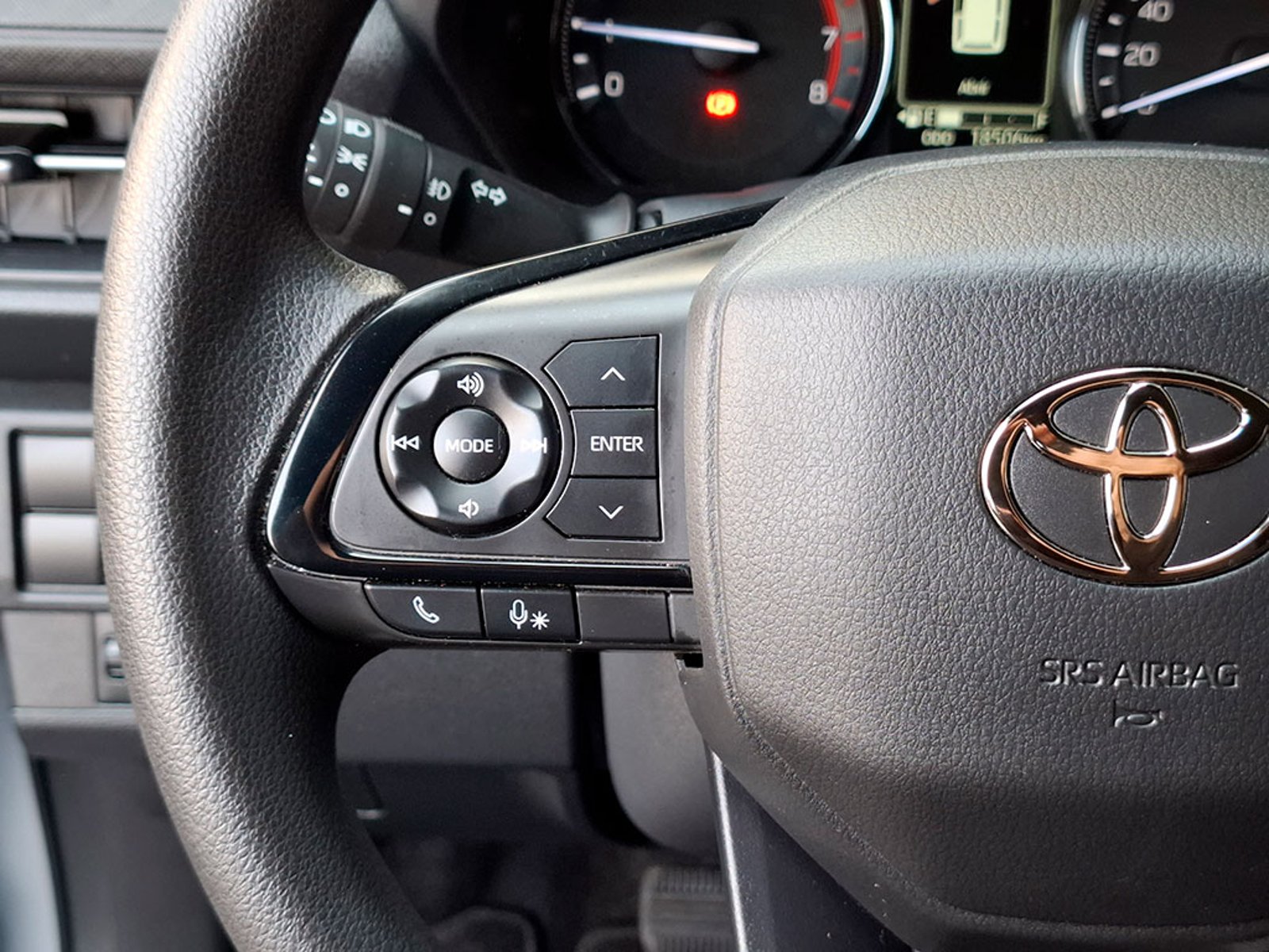 Toyota YARIS CROSS 1.5 MT AC 2025 - Imagen 11 de 20