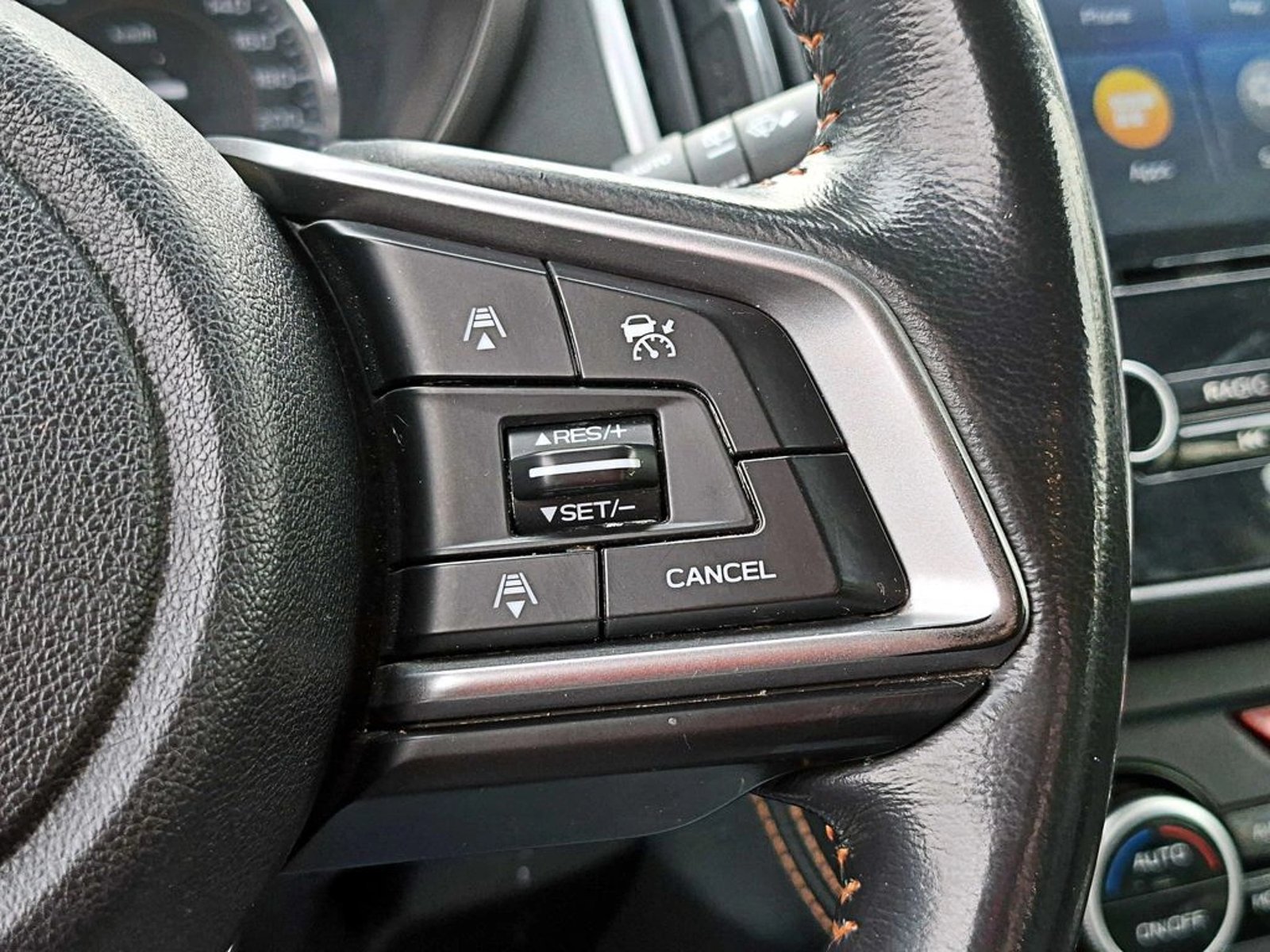 Subaru XV 2.0 AWD HYBRID LIMITED AT 4X4 2021 - Imagen 16 de 19