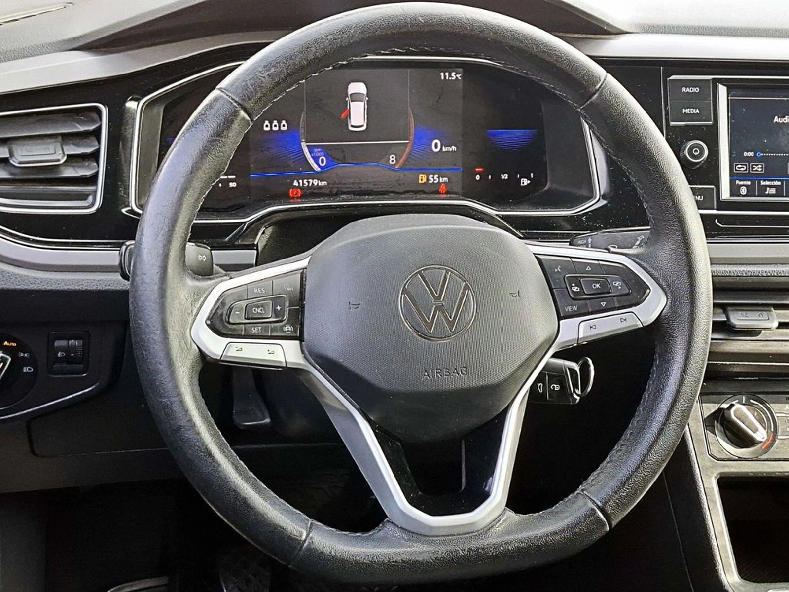 VOLKSWAGEN NIVUS 1.0 TSI HIGHLINE AT 2023 - Imagen 14 de 19