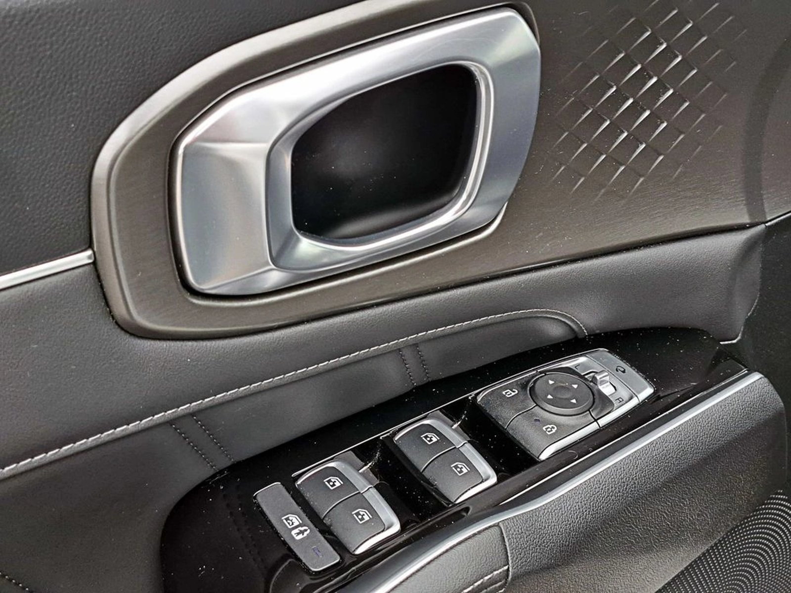 Kia SORENTO 2.5 EX GSL 2WD AT6 5P 2023 - Imagen 8 de 17