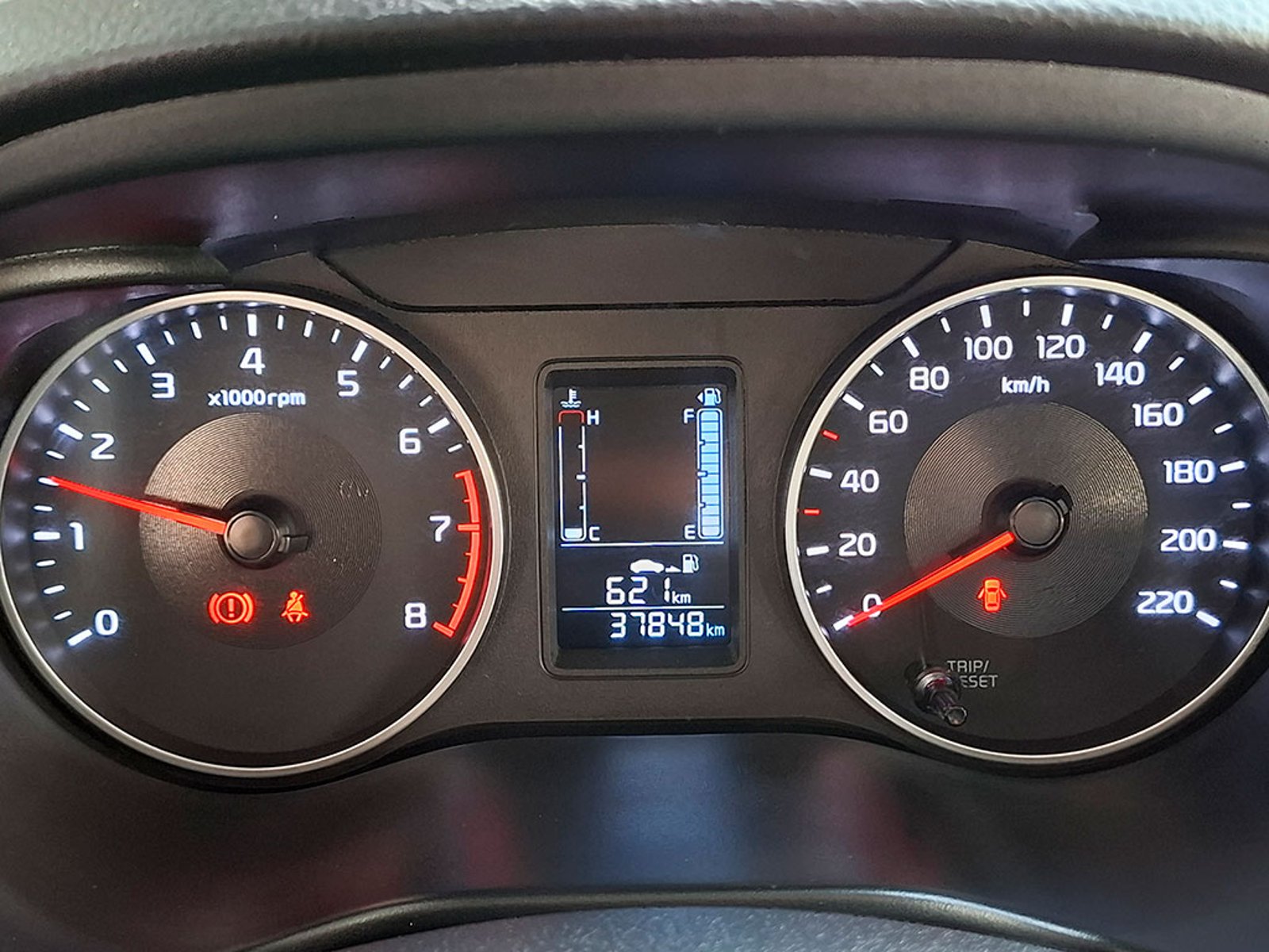 Kia SOLUTO LX 1.4L 5MT G LL 2025 - Imagen 12 de 20