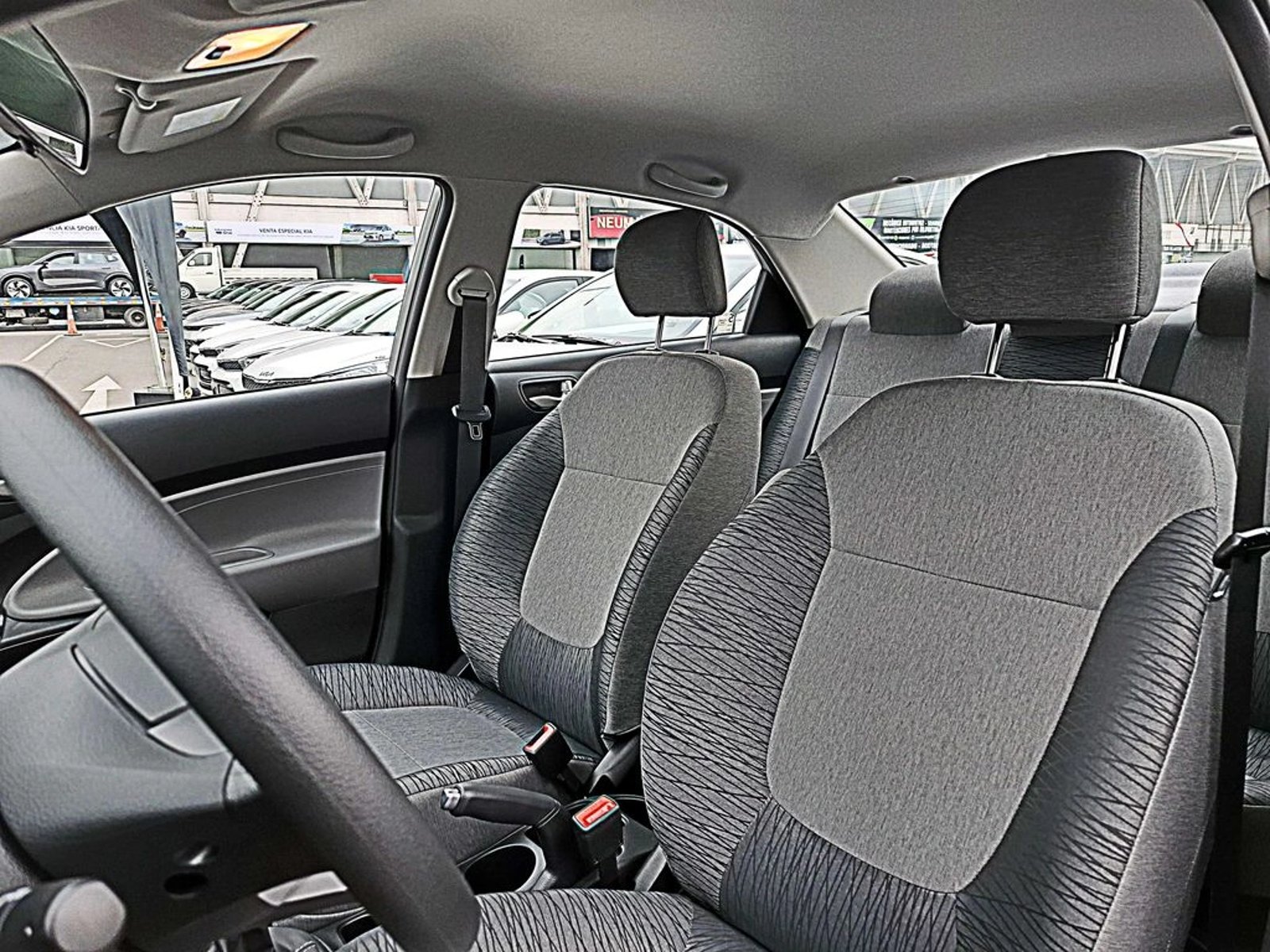 Kia SOLUTO MT 2026 - Imagen 11 de 18