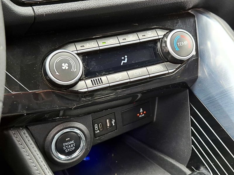 Toyota YARIS CROSS 1.5 AT 2024 - Imagen 18 de 19