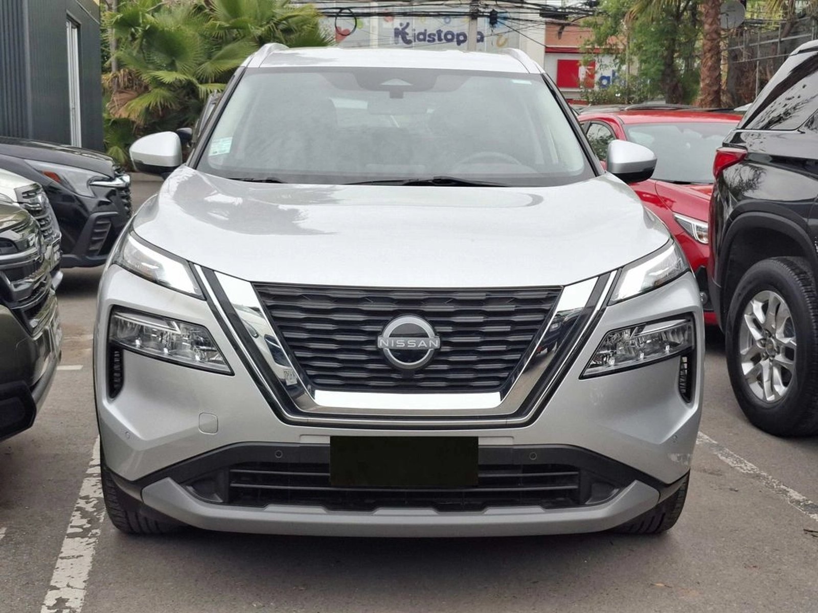 Nissan X-TRAIL 4X2 7P CVT 2.5 2024 - Foto 2 de 17