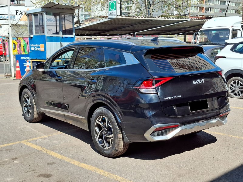 Kia SPORTAGE 2.0 EX 2022 - Imagen 4 de 20