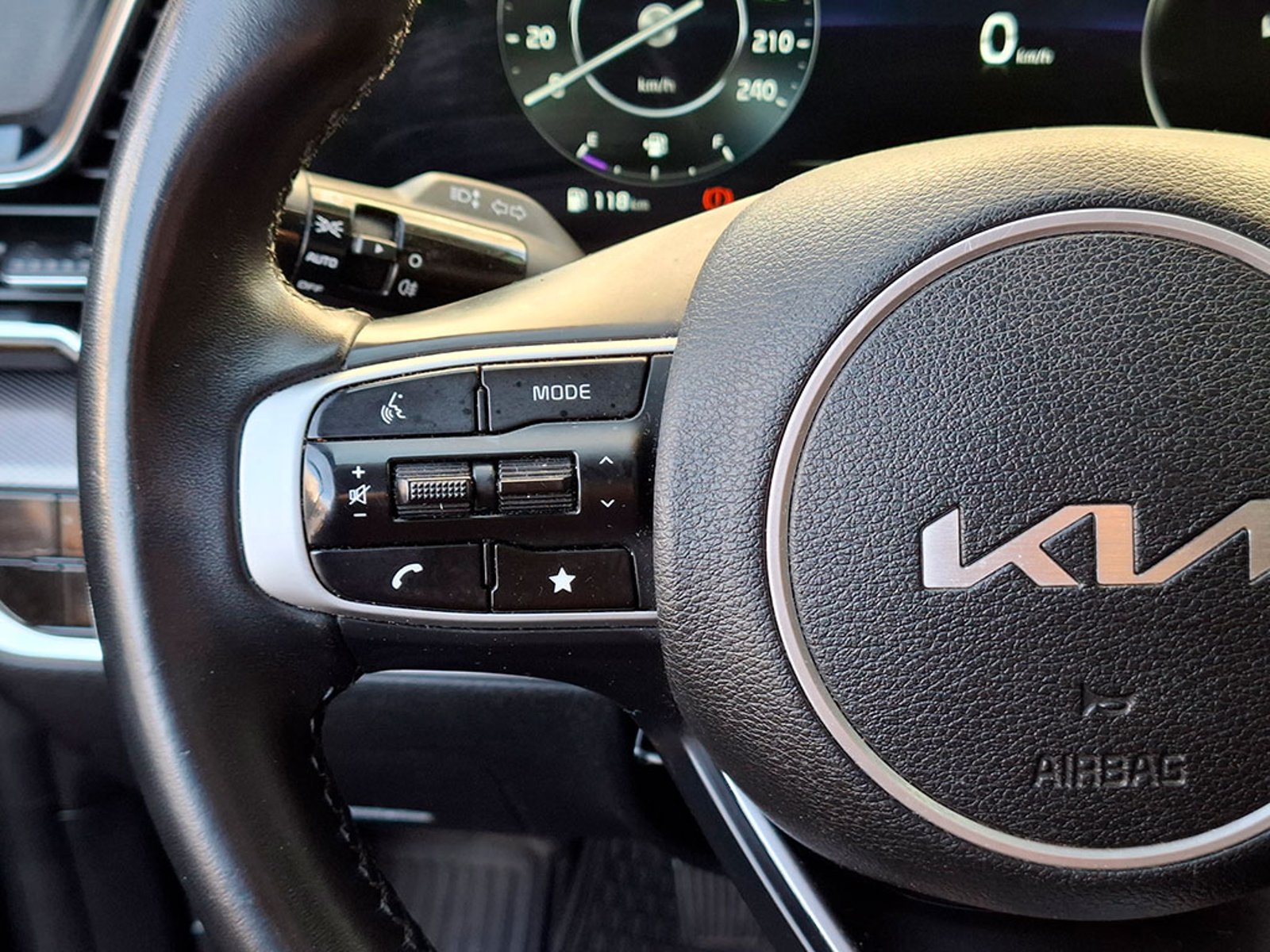 KIA SPORTAGE 2.0 EX 6MT 2023 - Imagen 11 de 20