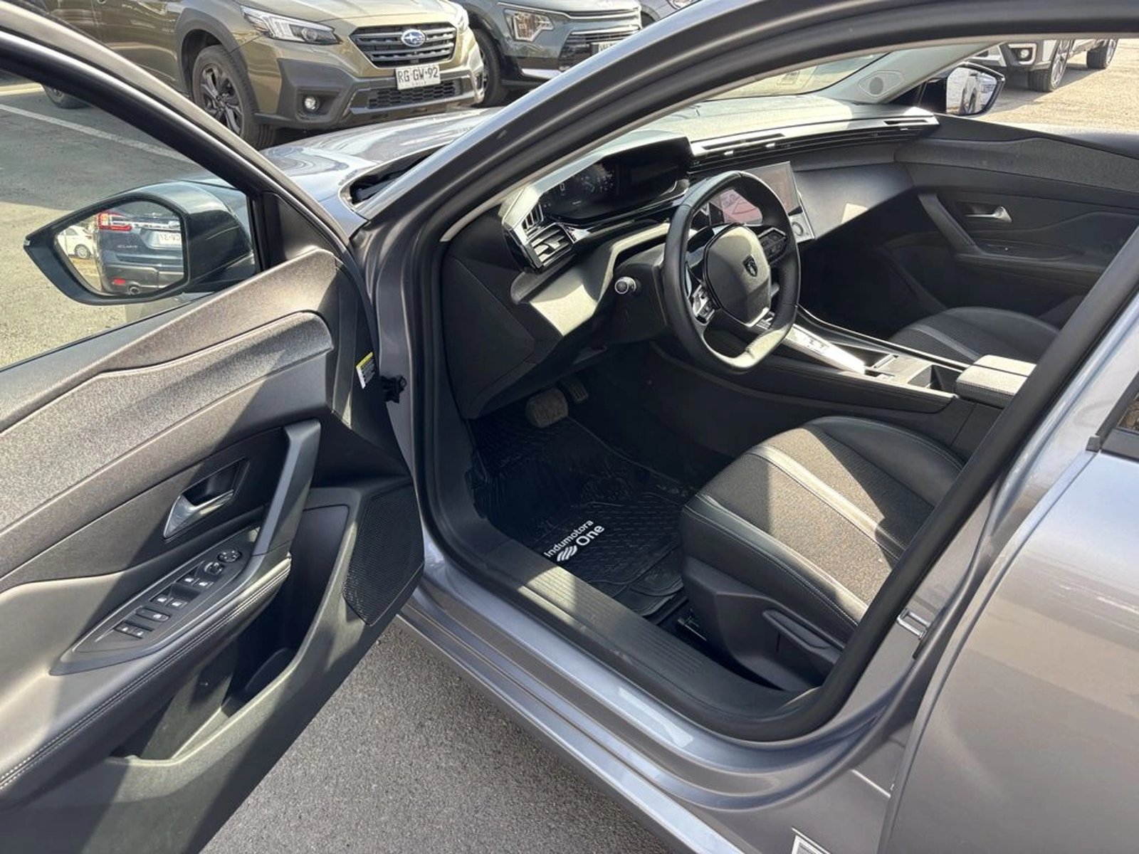 Peugeot 308 1.5 ALLURE PACK BLUEHDI DIESEL 130 4X2 EAT8 5P 2023 - Imagen 8 de 15