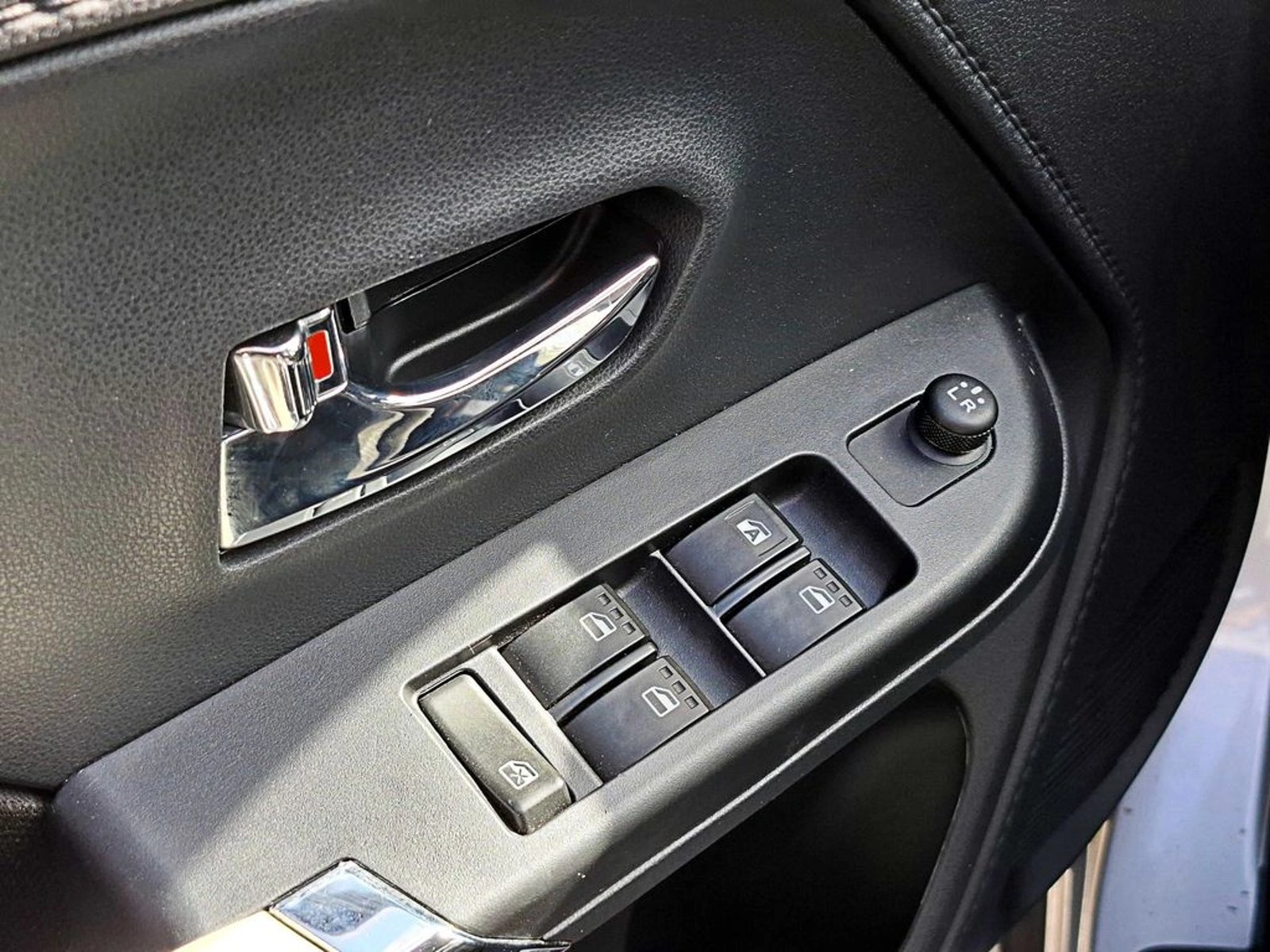 Toyota RUSH 1.5 XLI 4X2 MT 5P 2022 - Imagen 10 de 18