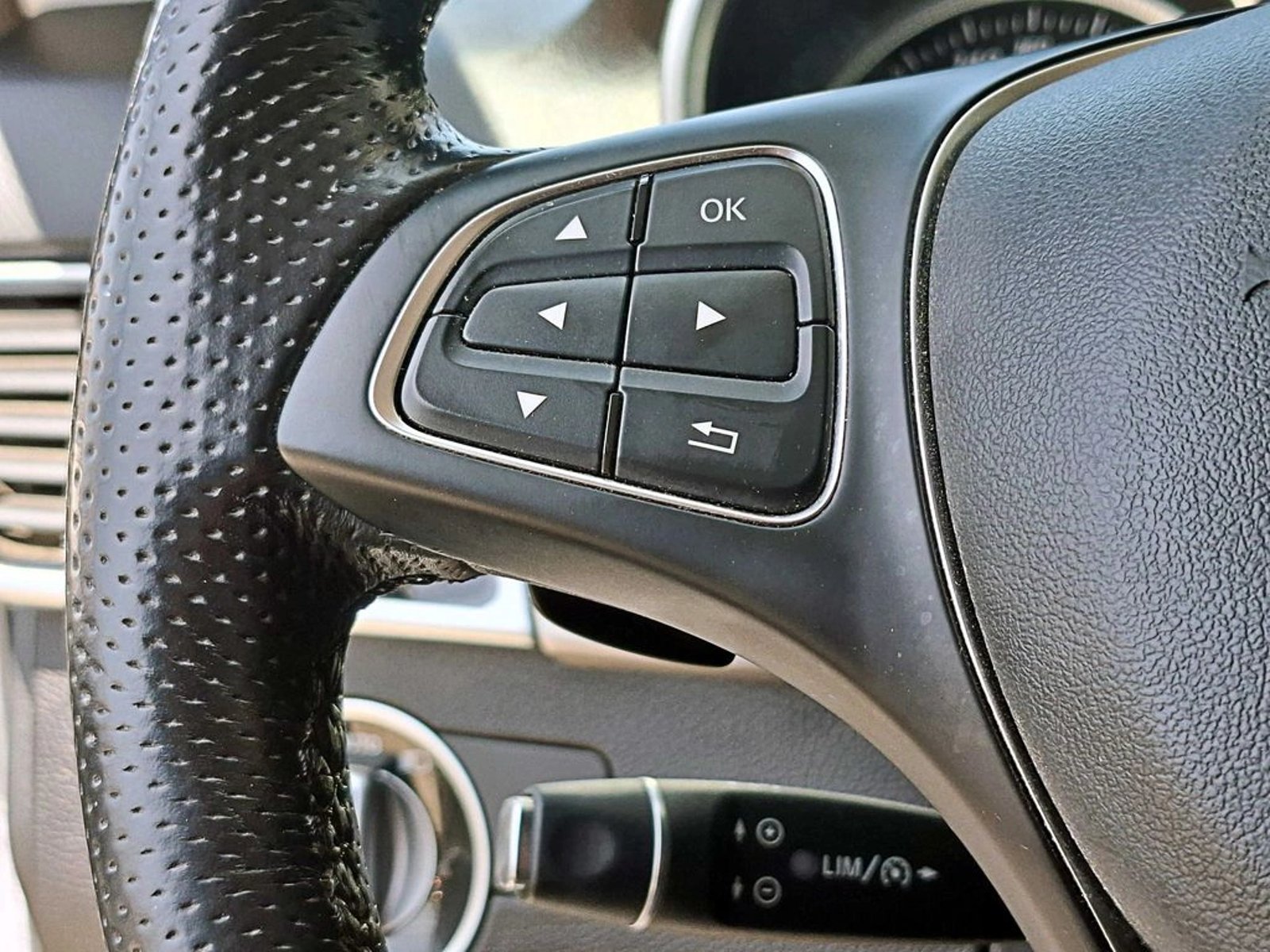 MERCEDES-BENZ GLE 400 SPORT  4-MATIC 2017 - Imagen 17 de 20